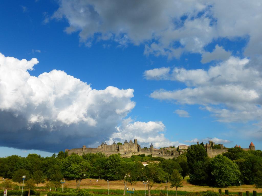 Carcassonne Guesthouse ภายนอก รูปภาพ